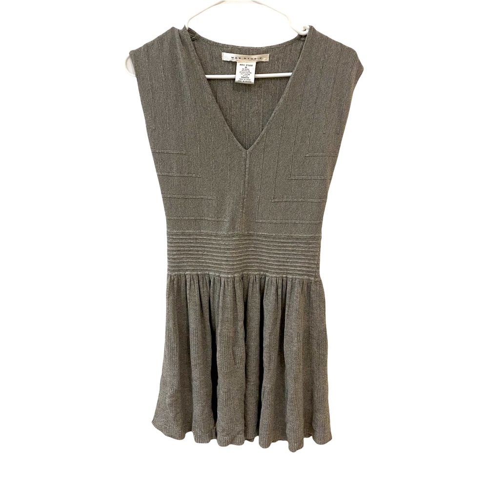 Max Studio size Medium Short Sleeved Sweater Dress